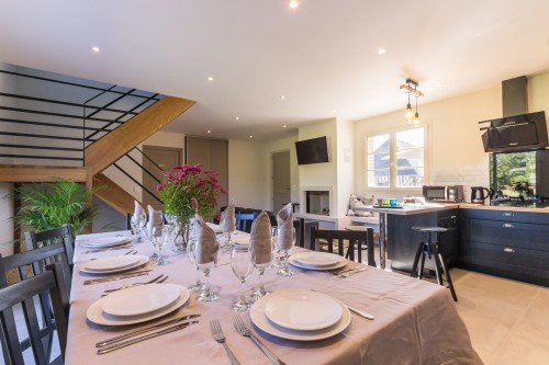 Le coin salle à manger des chambres d'hôtes Le tirel